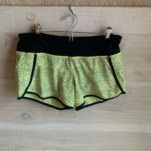 lululemon athletica Speed Up Short Yellow Leopard Print Run Lined​ low rise